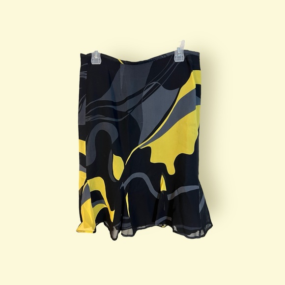 Tristan & Iseut Dresses & Skirts - A beautiful skirt by Tristan & Iseut in size 14